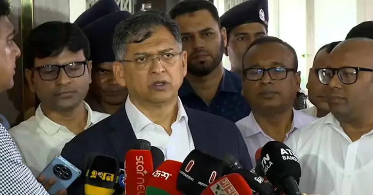স্বরাষ্ট্রমন্ত্রী সালাউদ্দিন আহমদ